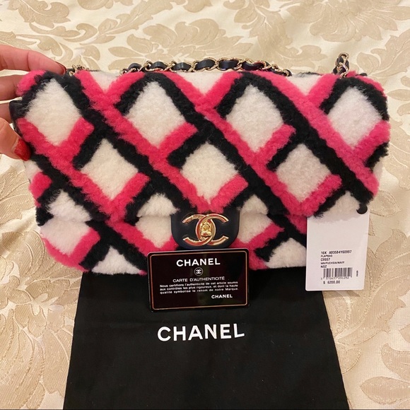 NWT CHANEL lambskin shearling medium flap - Picture 2 of 8